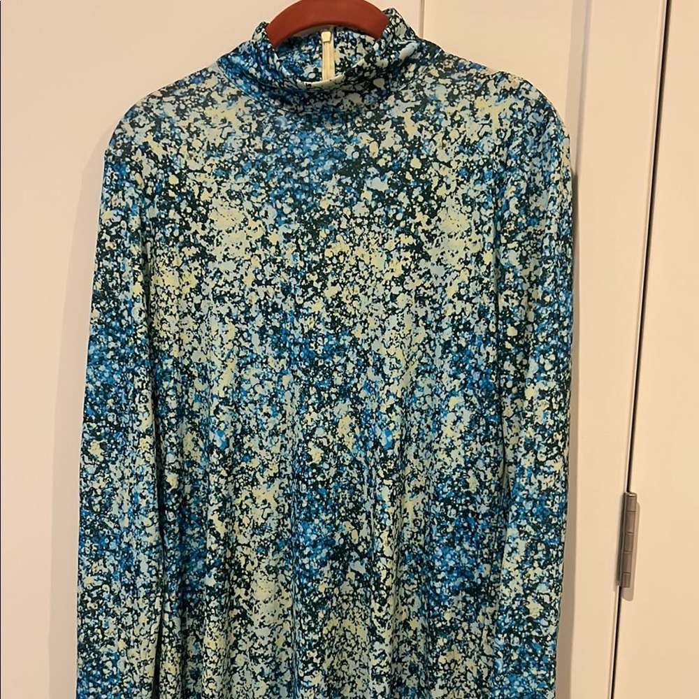 Elegant Blue and White Tuckernuck Women's Dress - Picture 3 of 3